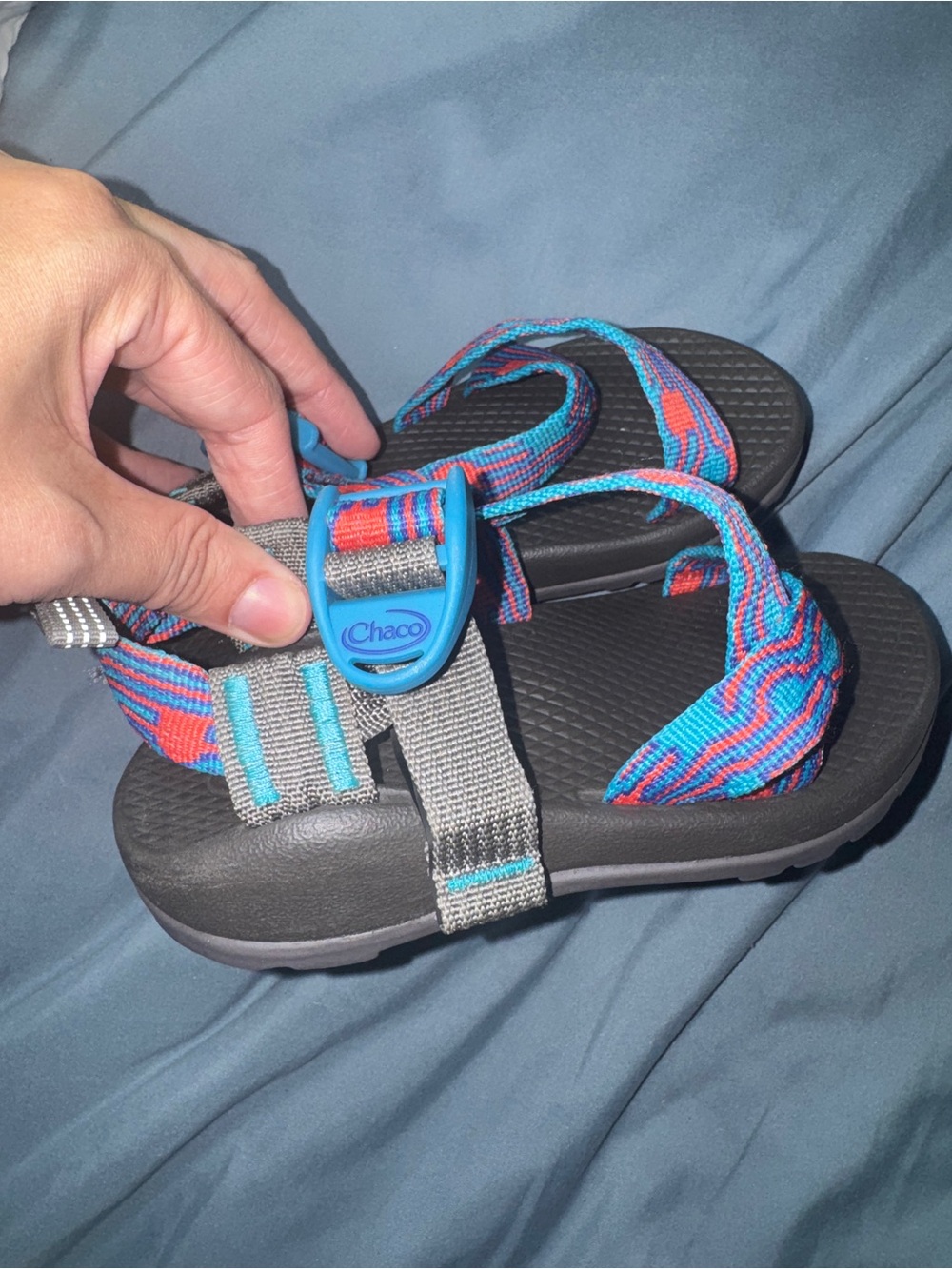 Chaco Kids Blue & Red Patterned Webbing Sandals - Picture 2 of 4